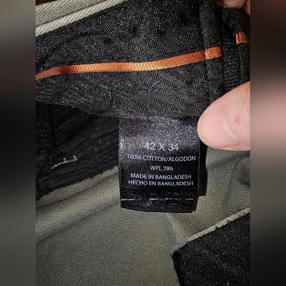 Men's Haggar Slacks Olive Khaki Green 42x34 Classic Fit Work To Weekend MJ1 - Picture 9 of 14